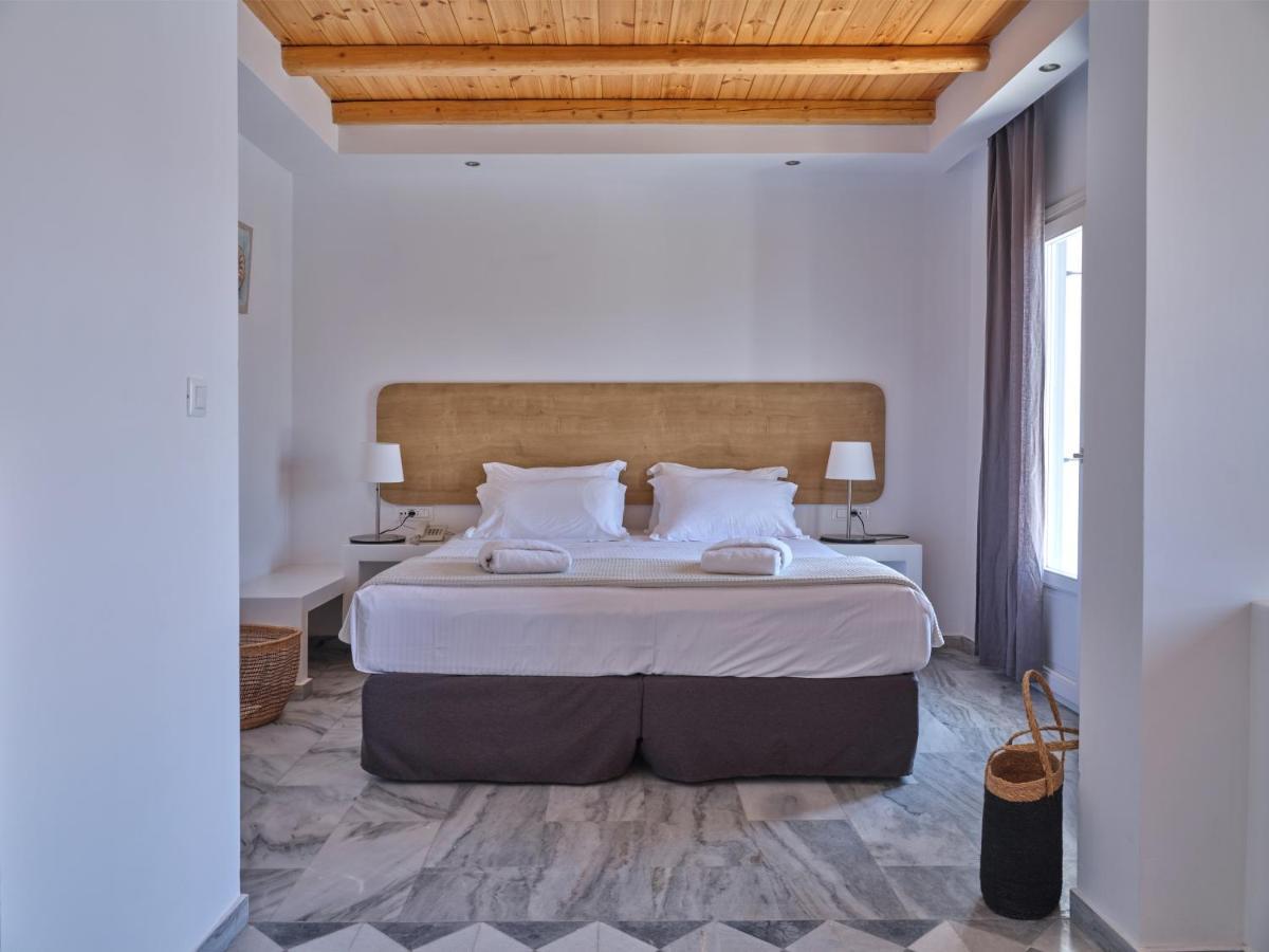 Parian Village Beach Hotel - Adults Only Páros Zewnętrze zdjęcie